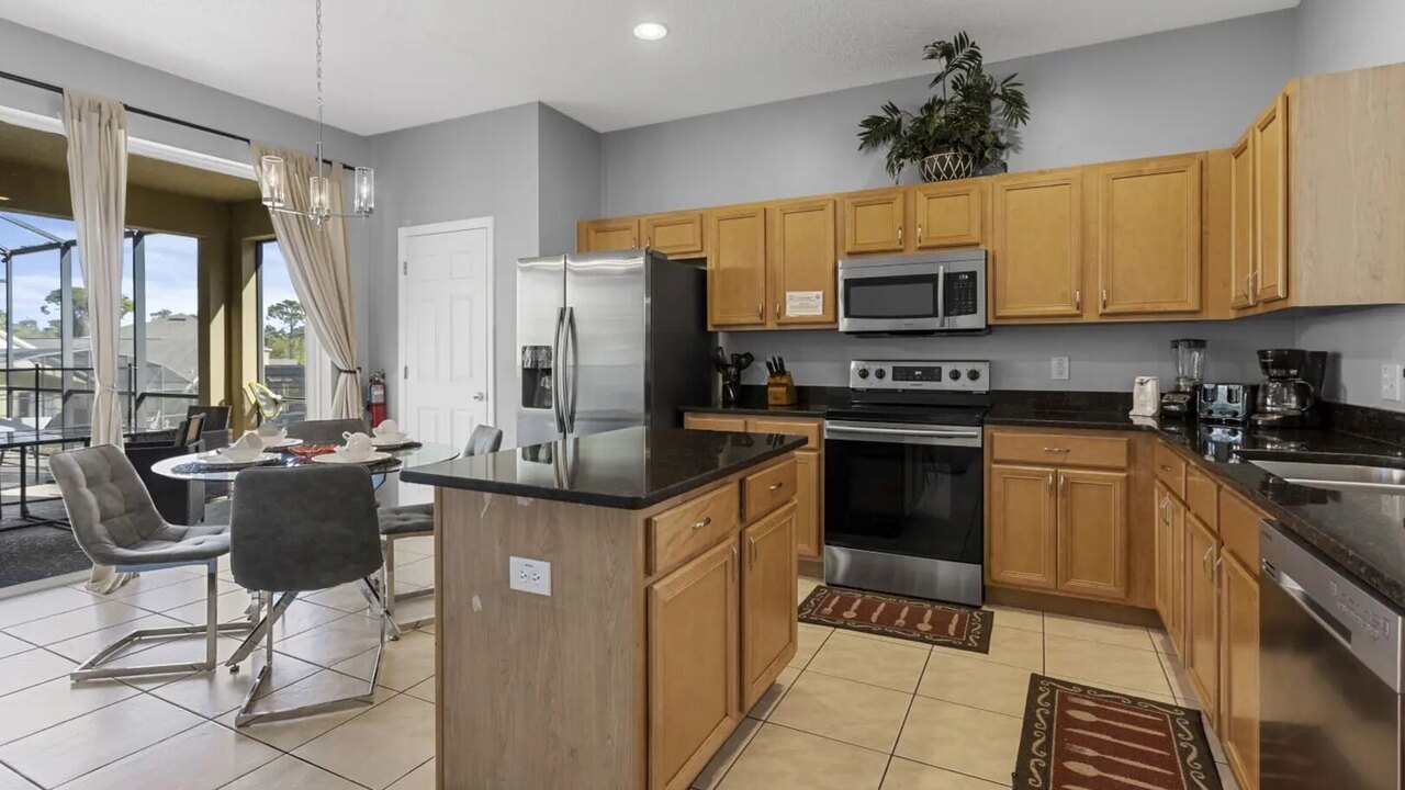 8503 Themed 7BD Villa- Game room/ Pool&spa - Image 8