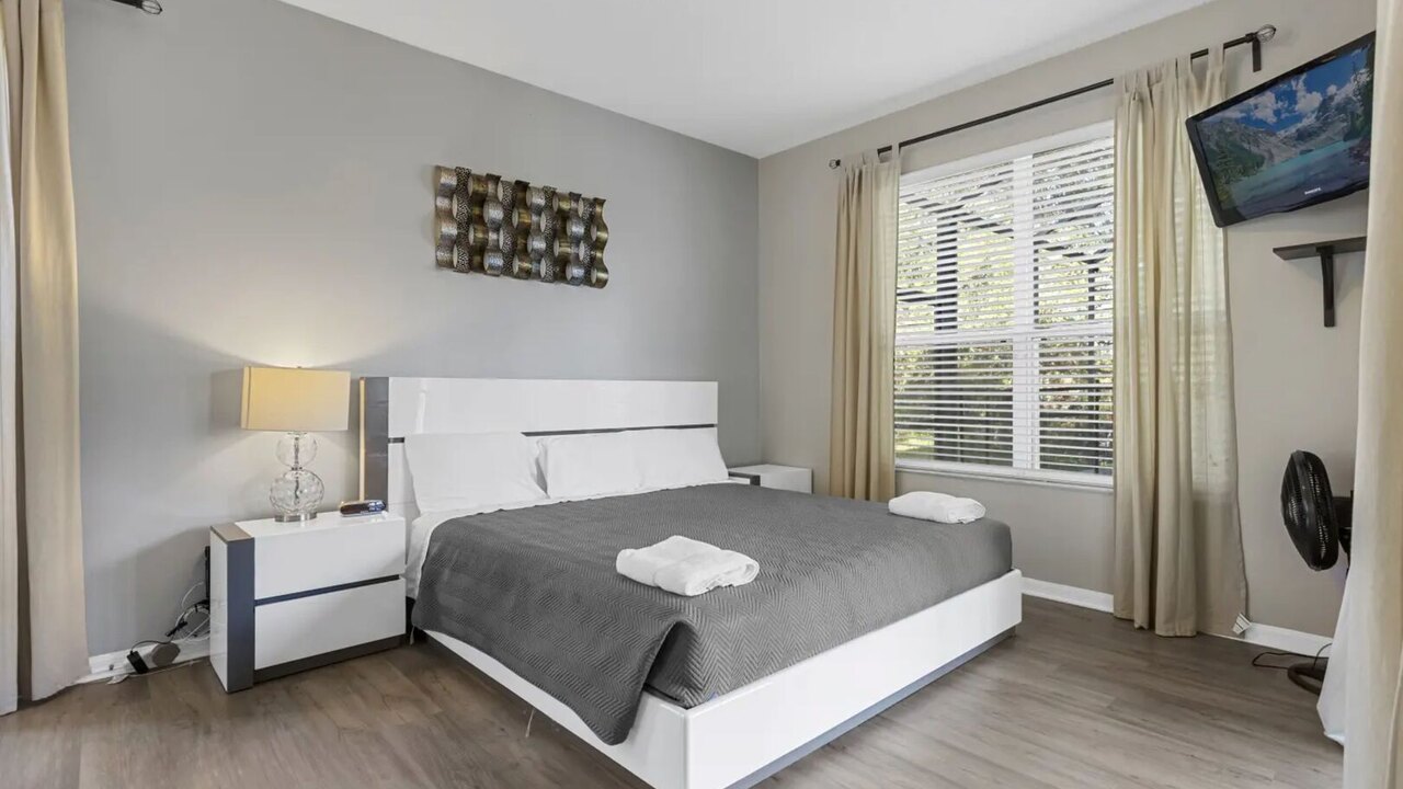 8503 Themed 7BD Villa- Game room/ Pool&spa - Image 12