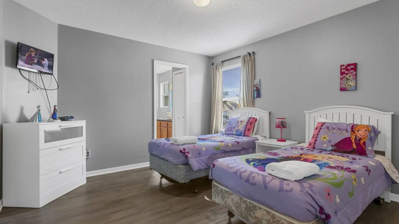 8503 Themed 7BD Villa- Game room/ Pool&spa - Image 16