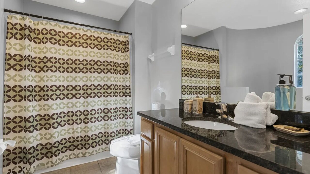 8503 Themed 7BD Villa- Game room/ Pool&spa - Image 31