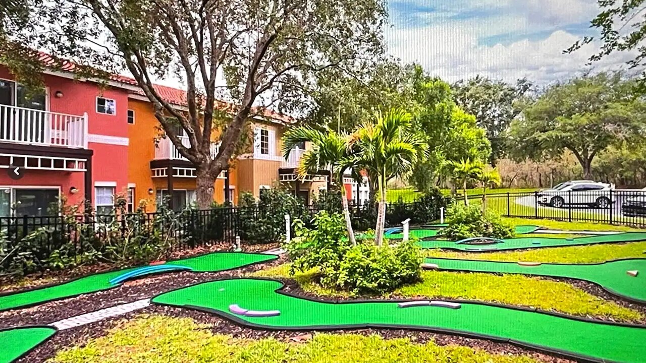 8503 Themed 7BD Villa- Game room/ Pool&spa - Image 63