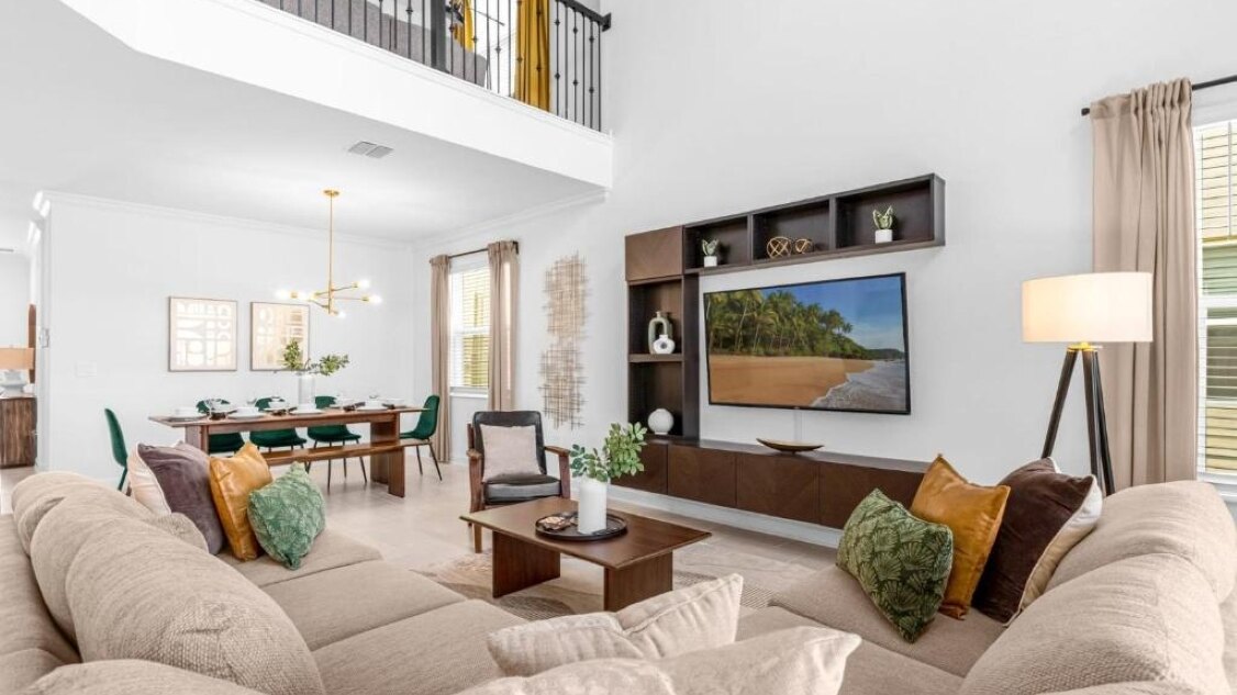 8901-M-5-Champions Gate - Image 2