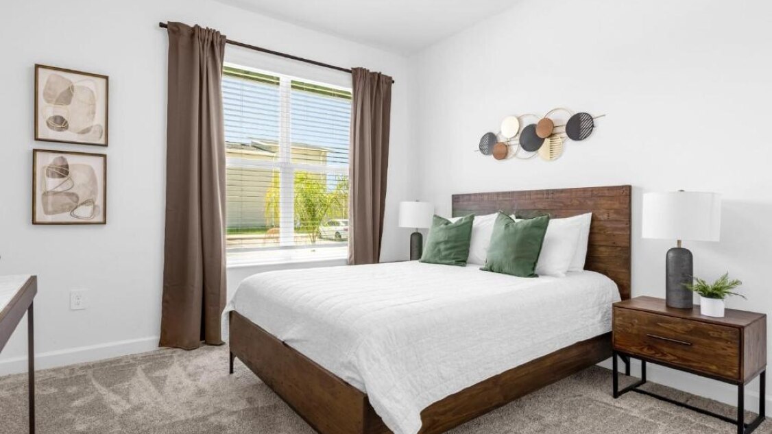 8901-M-5-Champions Gate - Image 11