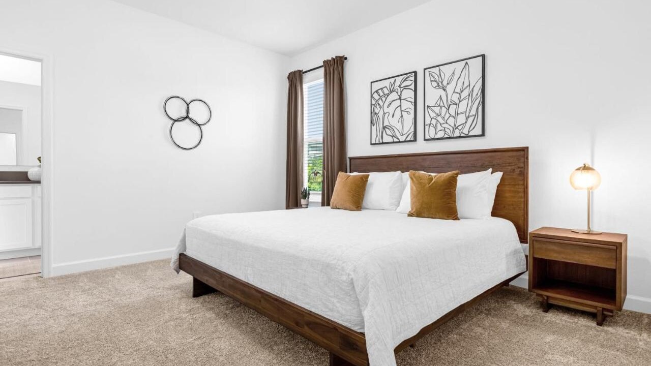 8901-M-5-Champions Gate - Image 15