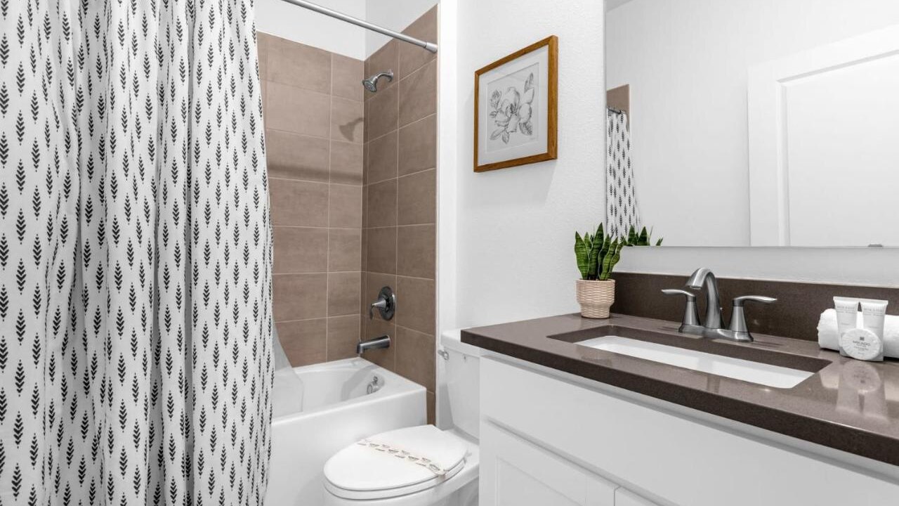 8901-M-5-Champions Gate - Image 19