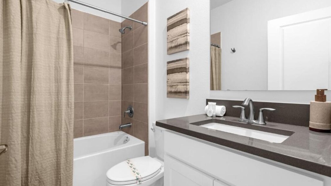 8901-M-5-Champions Gate - Image 22