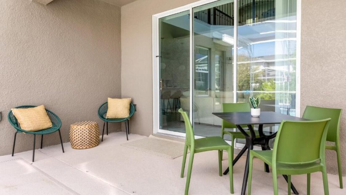 8901-M-5-Champions Gate - Image 26