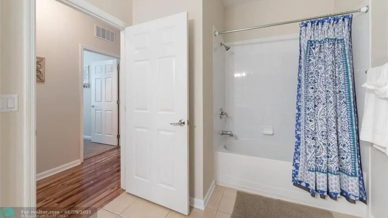 4102 Comfy 3-Bedroom Apt at Vista Cay 404 - Image 30