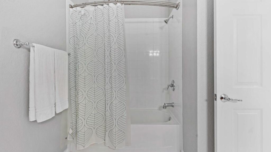 4102 Orlando Getaway 3bd 2ba Apt 409 - Image 19