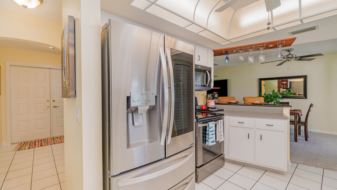 Paradise Getaway Villa - Image 12