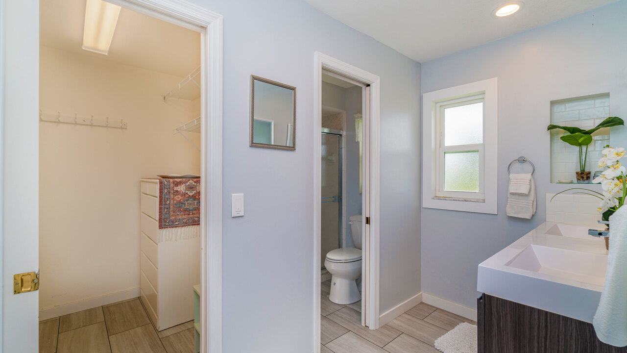 Paradise Getaway Villa - Image 16