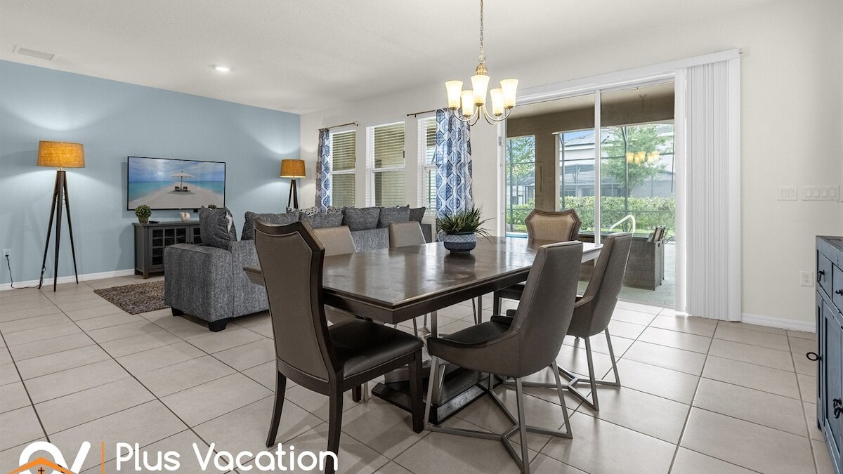 7053 Cozy retreat 5 bed-pool-movie - Image 6