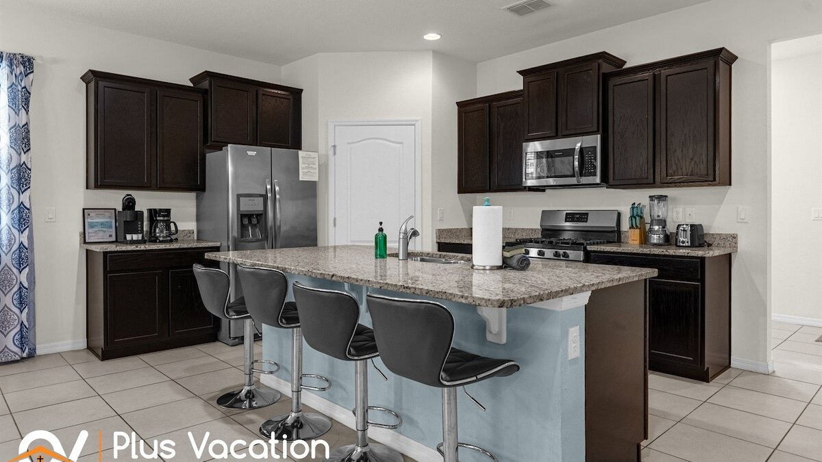 7053 Cozy retreat 5 bed-pool-movie - Image 7