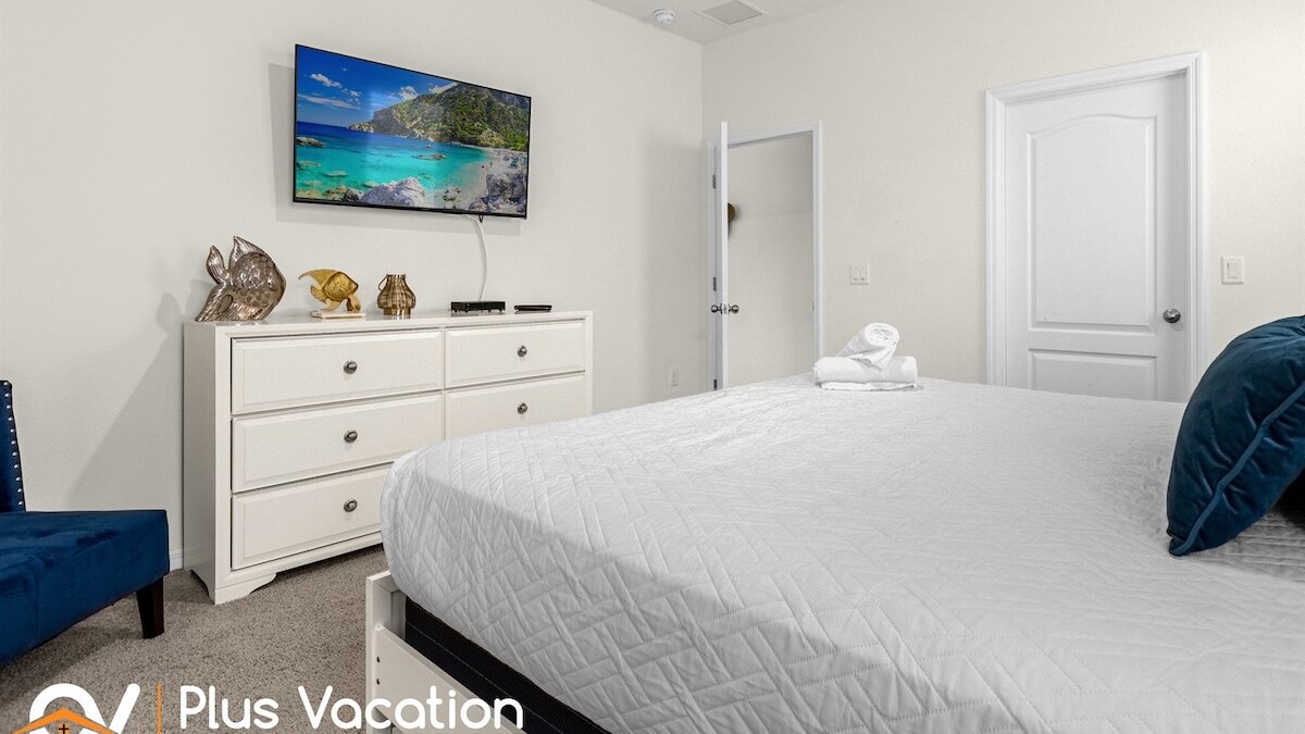 7053 Cozy retreat 5 bed-pool-movie - Image 12