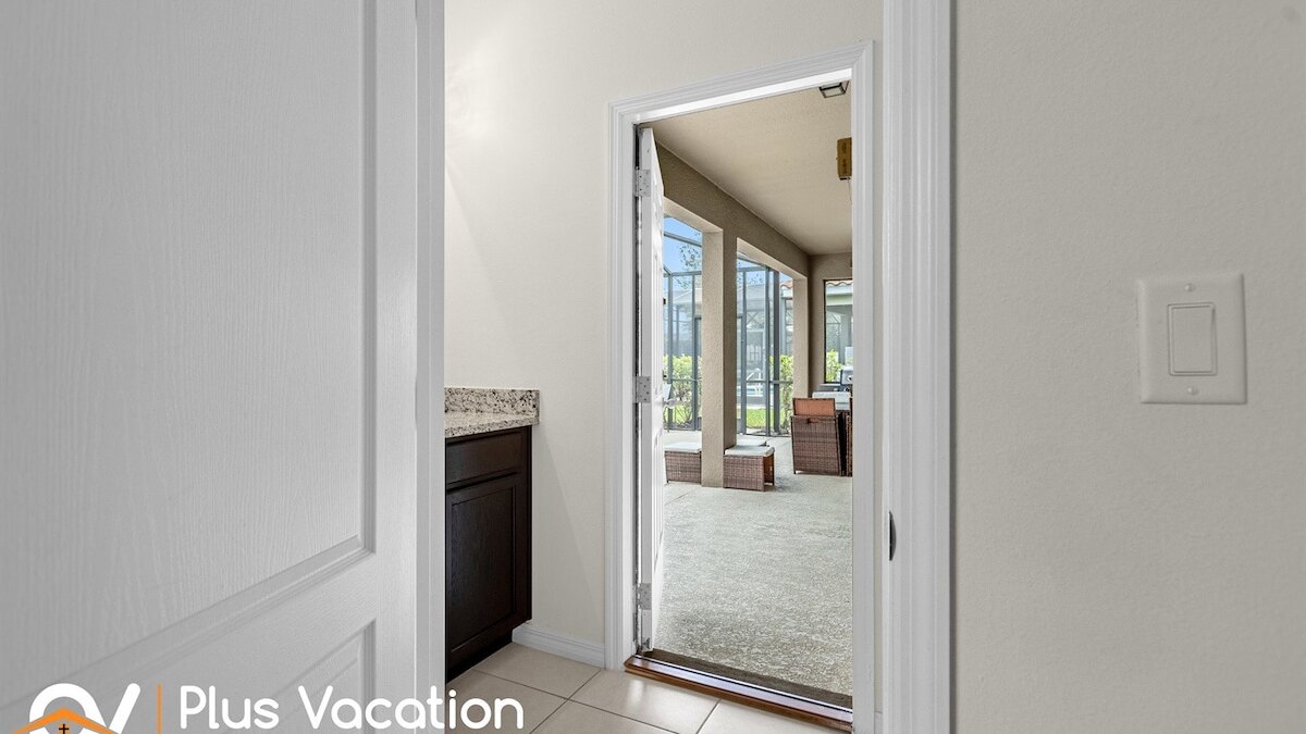 7053 Cozy retreat 5 bed-pool-movie - Image 28