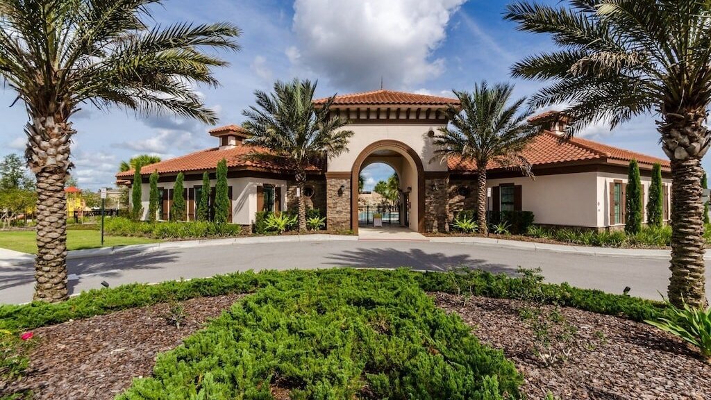 7053 Cozy retreat 5 bed-pool-movie - Image 41