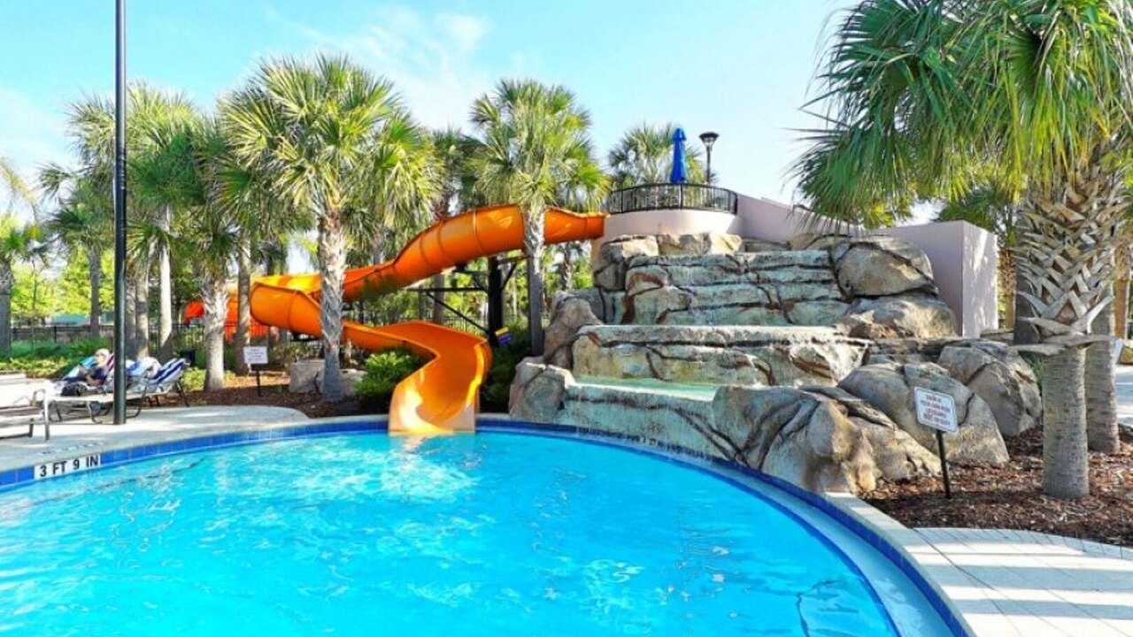 7053 Cozy retreat 5 bed-pool-movie - Image 48