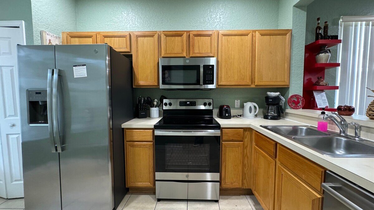 1307 Charming Regal Palms Villa - Image 11