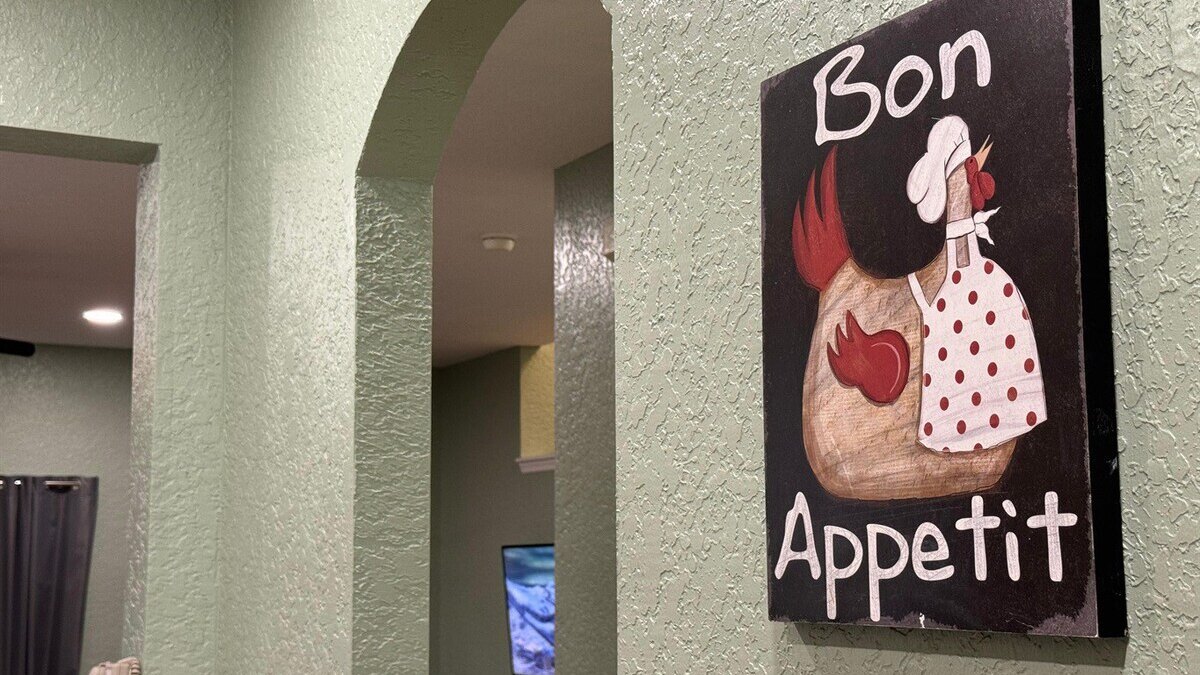 1307 Charming Regal Palms Villa - Image 18