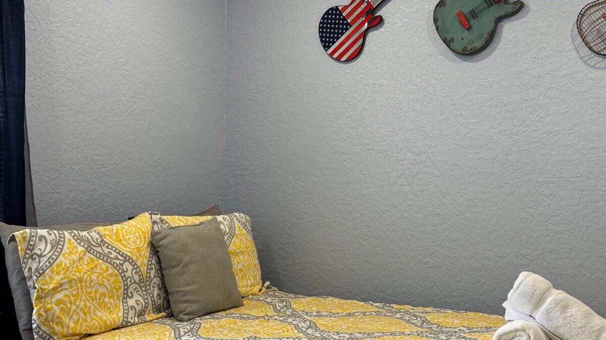 1307 Charming Regal Palms Villa - Image 30