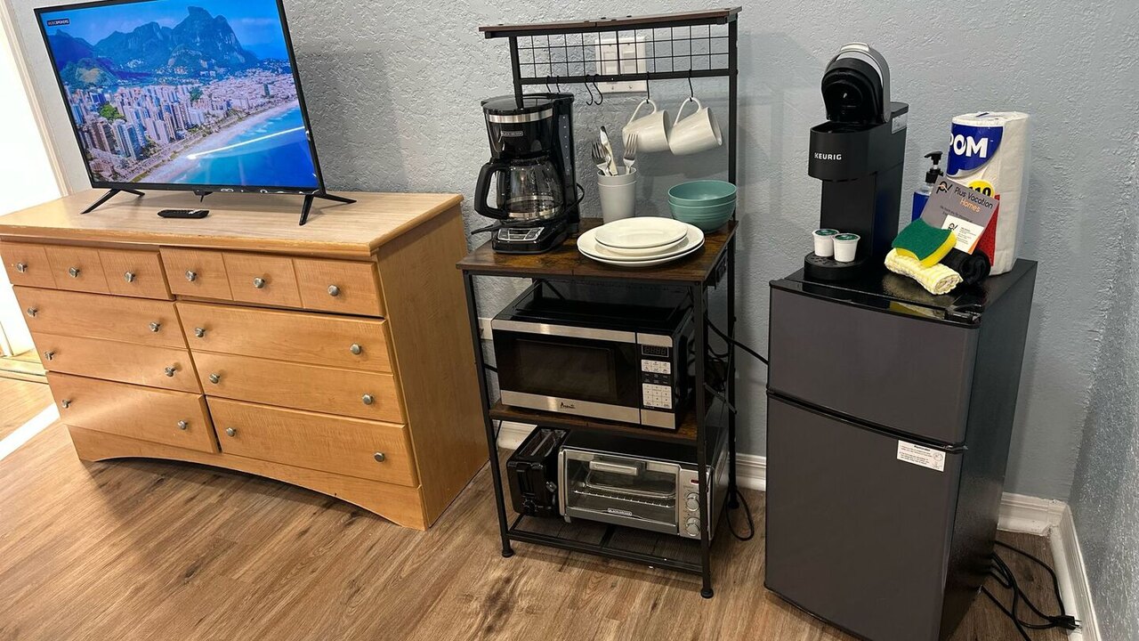 1307 Charming Regal Palms Villa - Image 38