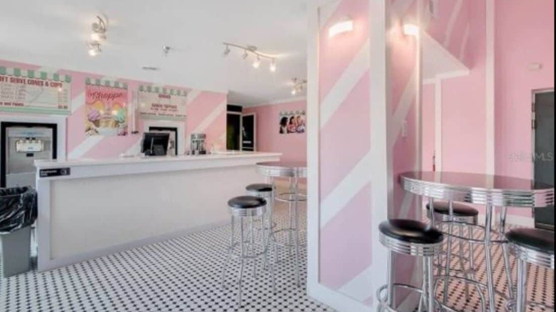 1307 Charming Regal Palms Villa - Image 101