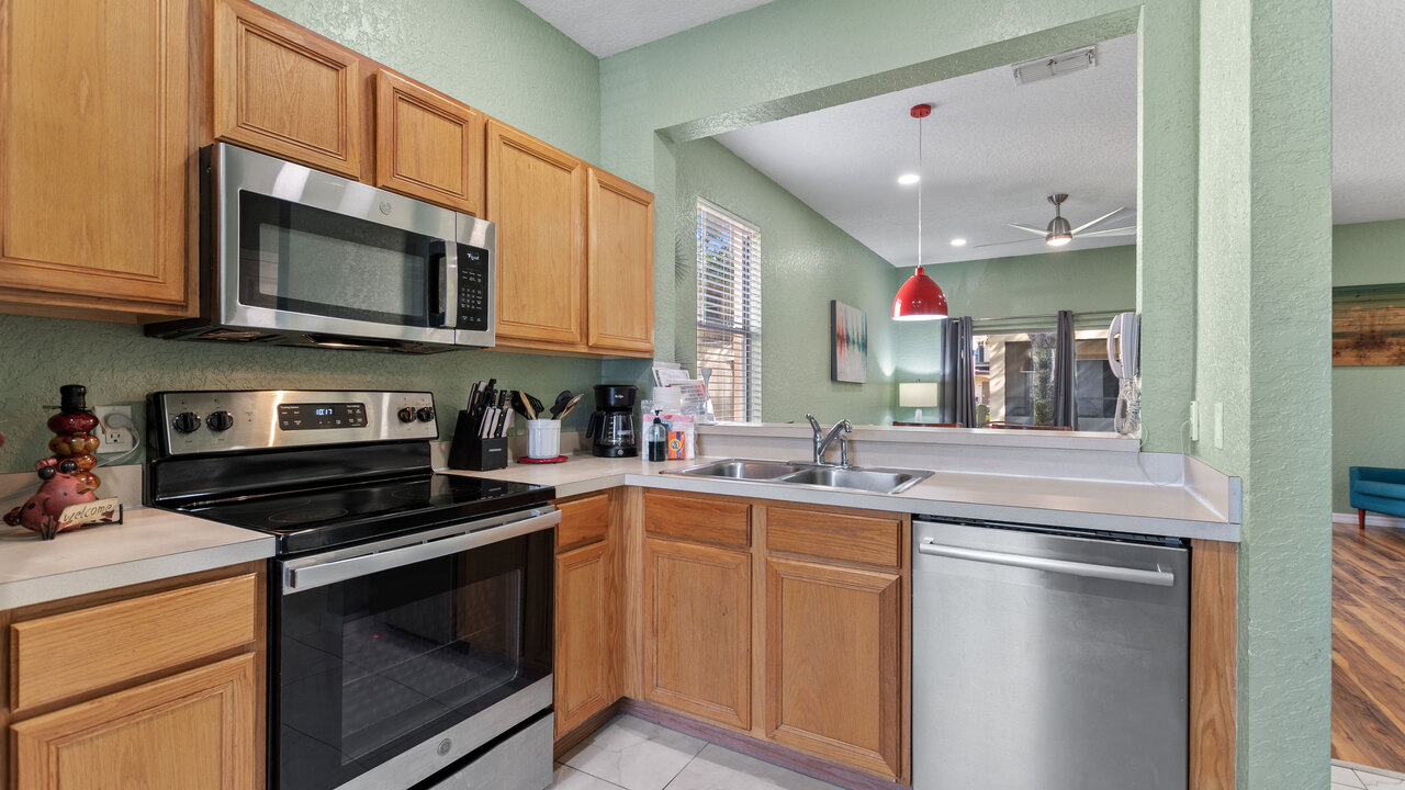 1307 Charming Regal Palms Villa - Image 24