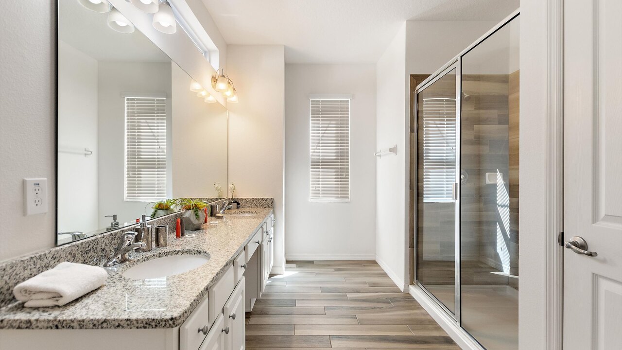 7012 Luxury 11-Bedroom Retreat in Resort - Close to Disney - Image 12