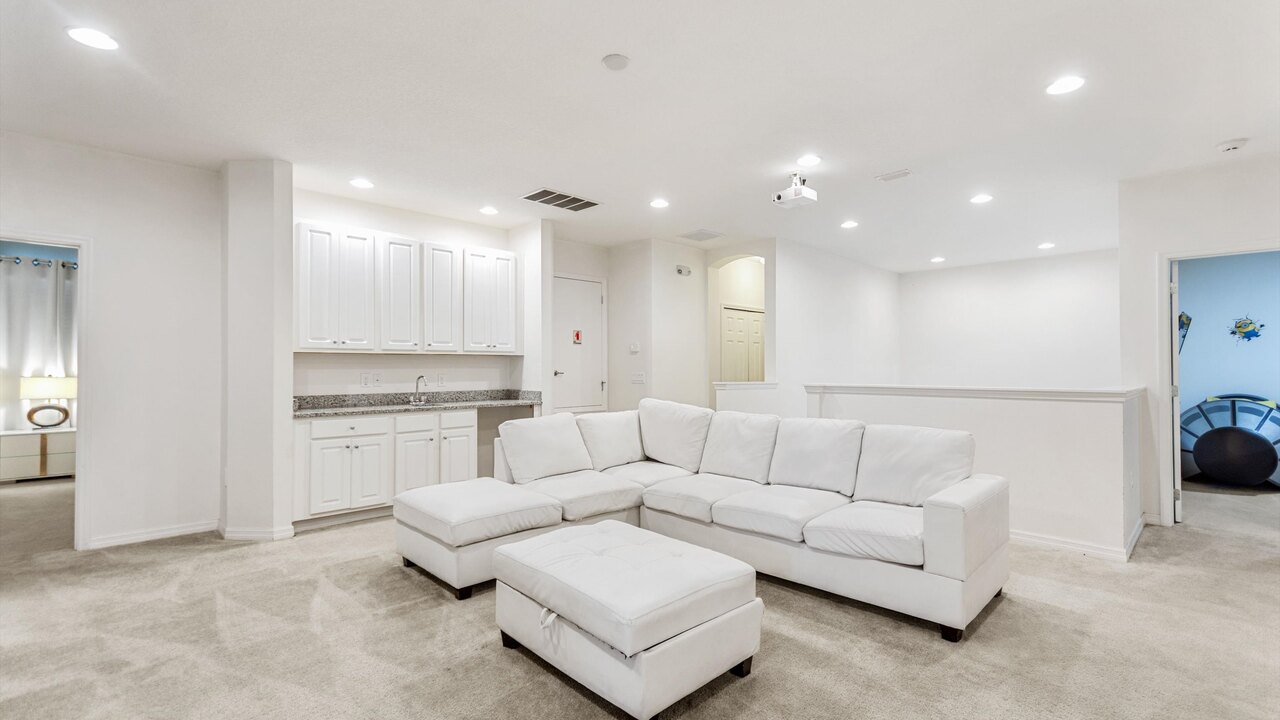 7012 Luxury 11-Bedroom Retreat in Resort - Close to Disney - Image 21