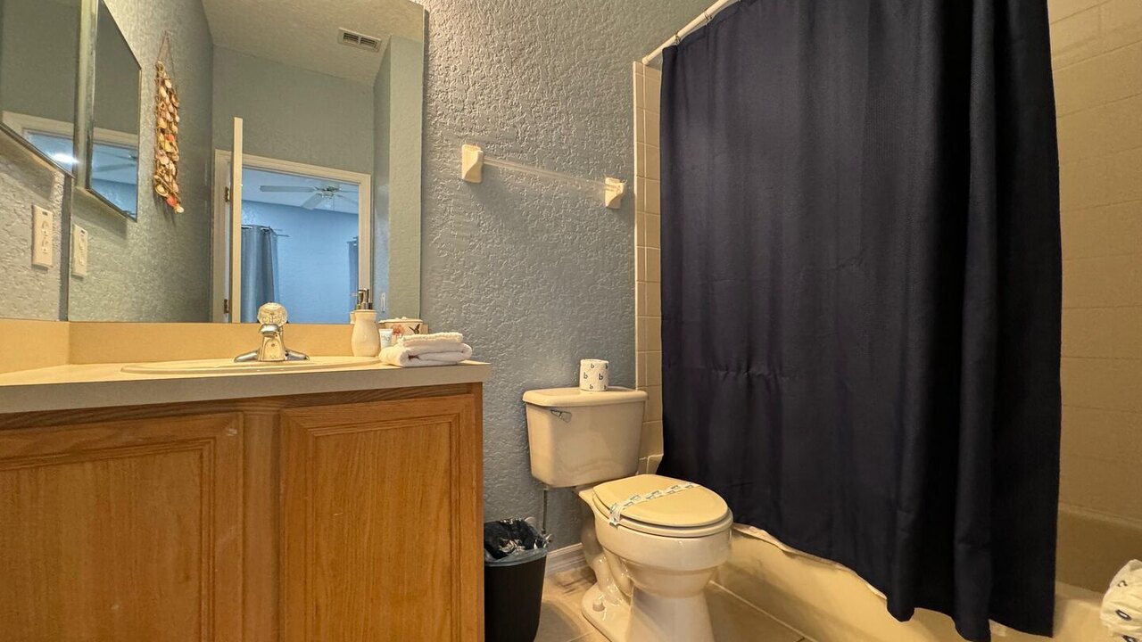 1307 Cozy Studio Retreat at Regal Palms Resort - Image 8