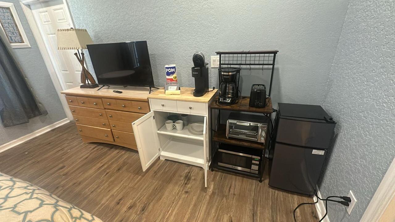 1307 Cozy Studio Retreat at Regal Palms Resort - Image 7