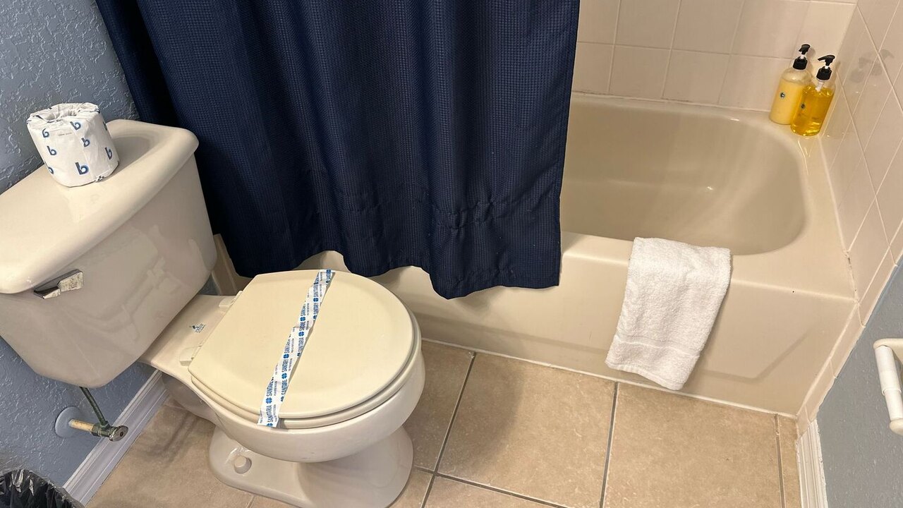 1307 Cozy Studio Retreat at Regal Palms Resort - Image 9