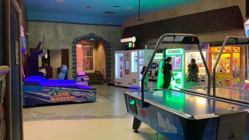 1307 Cozy Studio Retreat at Regal Palms Resort - Image 43