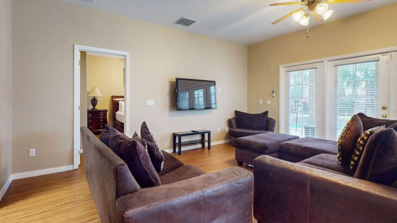 8033 Acadia Estates Court - Image 8