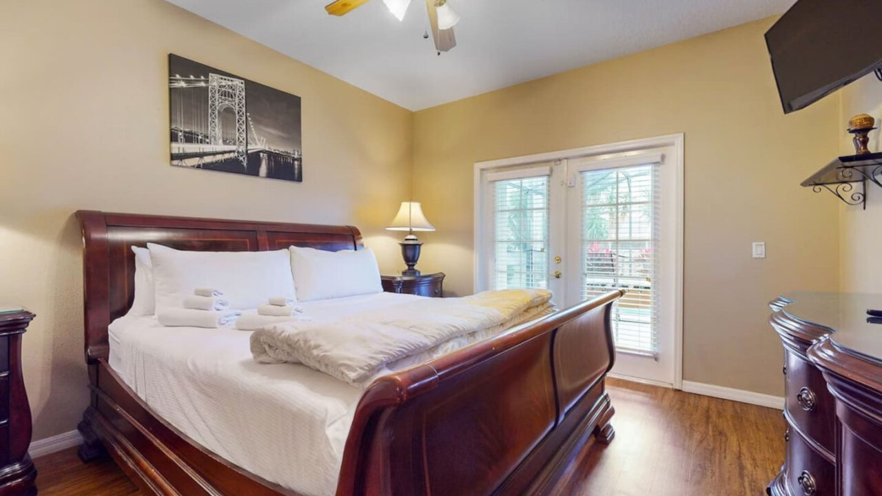 8033 Acadia Estates Court - Image 14