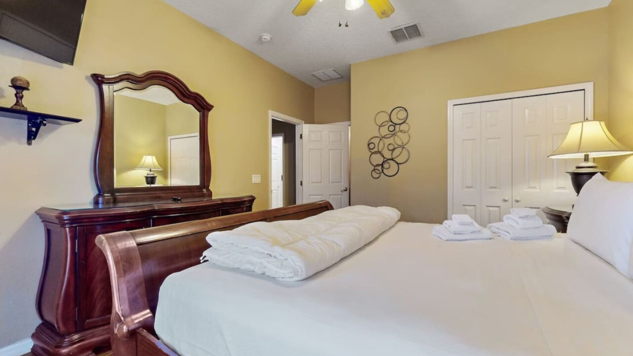 8033 Acadia Estates Court - Image 17