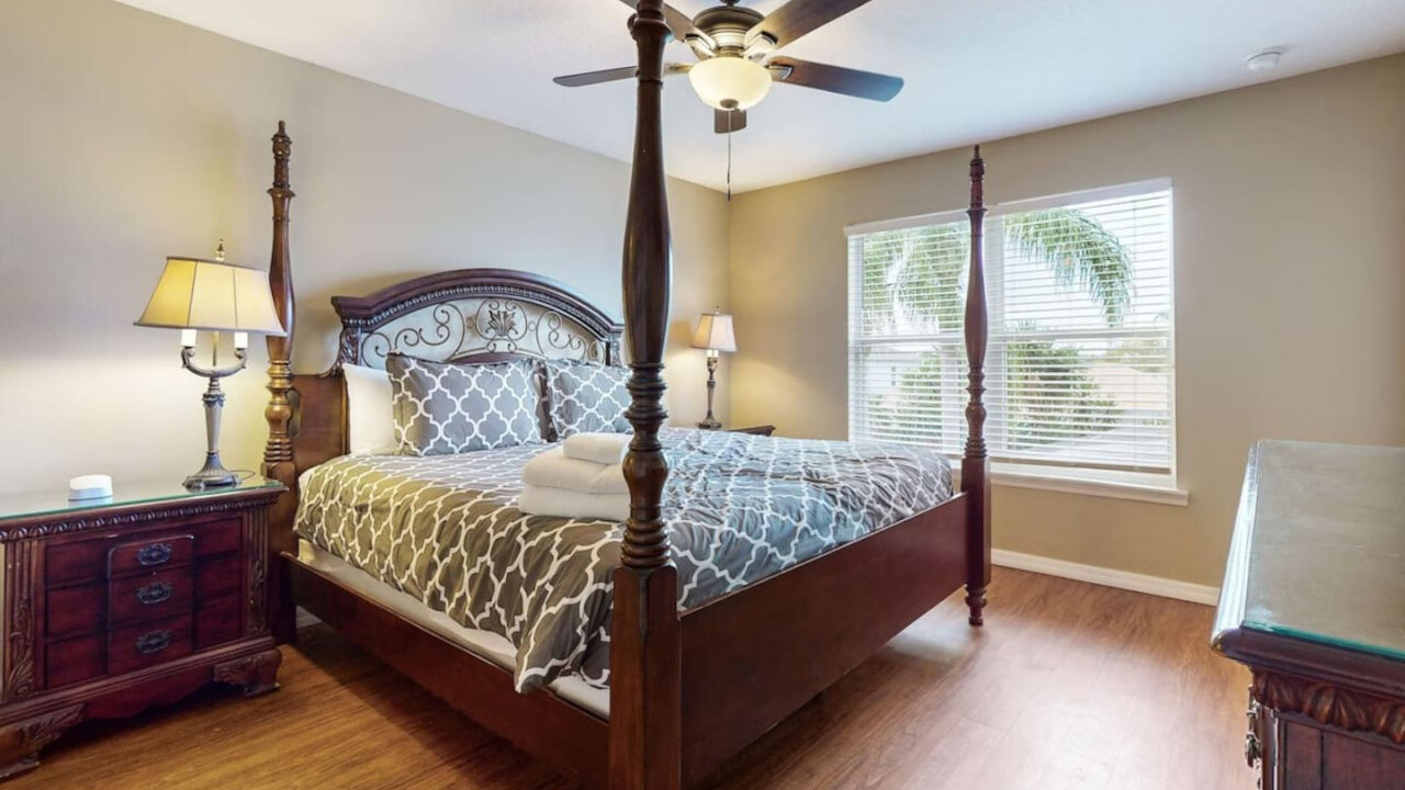 8033 Acadia Estates Court - Image 18