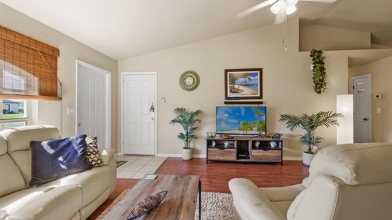 Pine Island Villa - Image 2