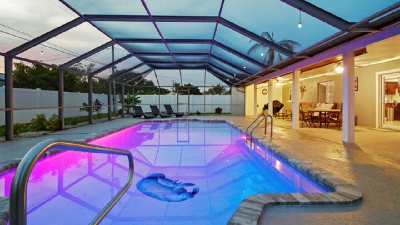 Polish Palace South Villa - Image 2