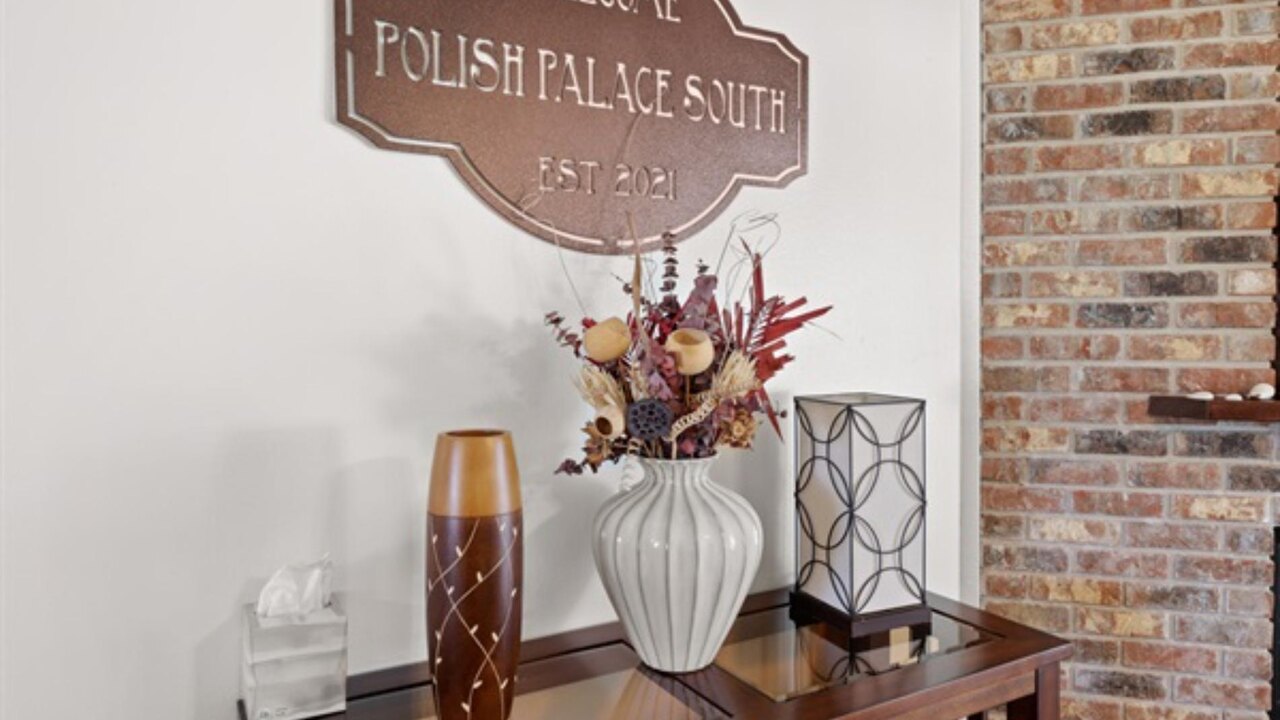 Polish Palace South Villa - Image 4