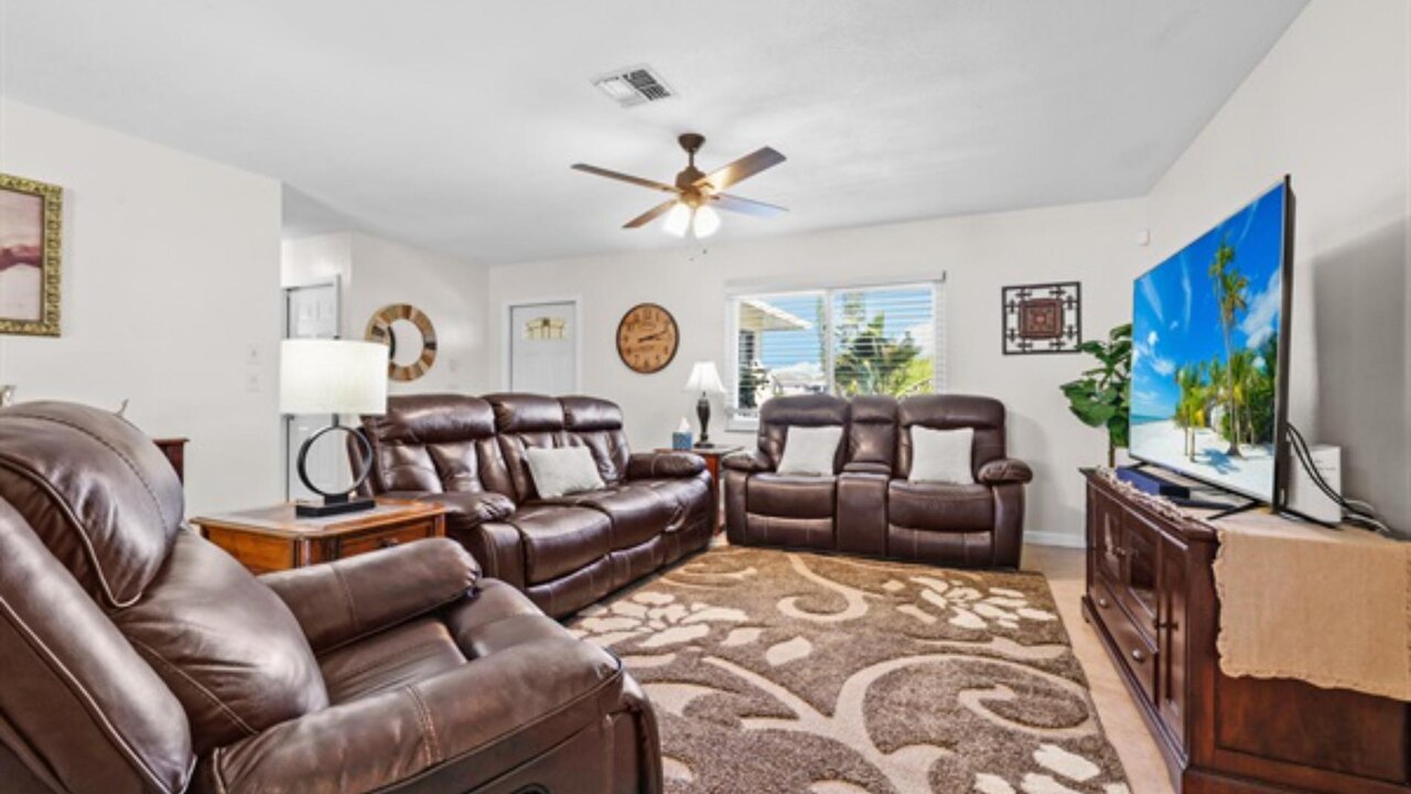 Polish Palace South Villa - Image 6