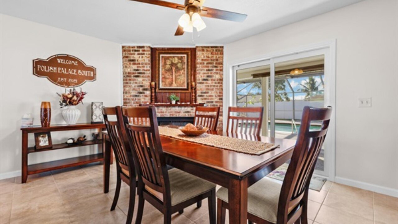 Polish Palace South Villa - Image 12