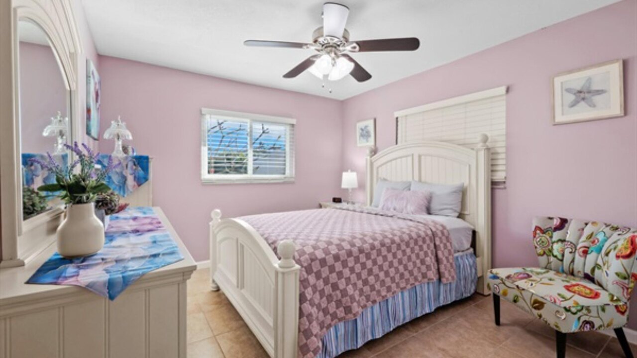 Polish Palace South Villa - Image 20