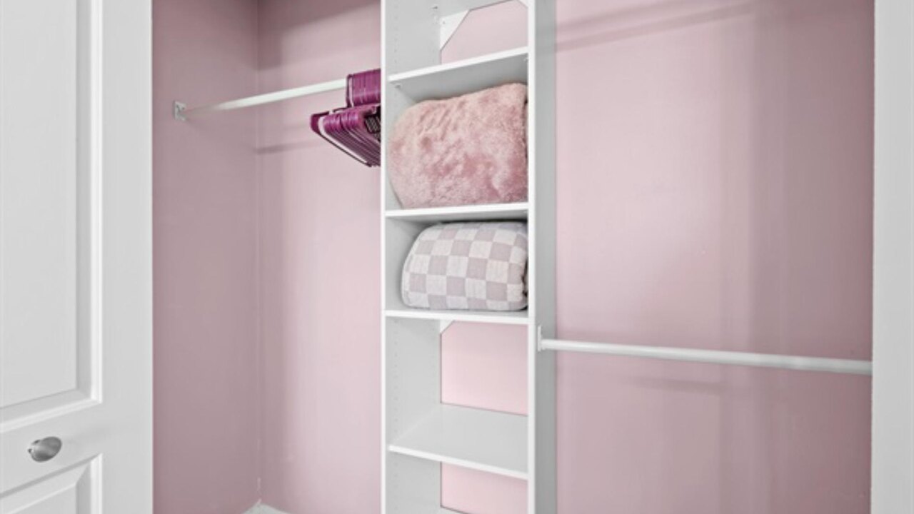 Polish Palace South Villa - Image 23