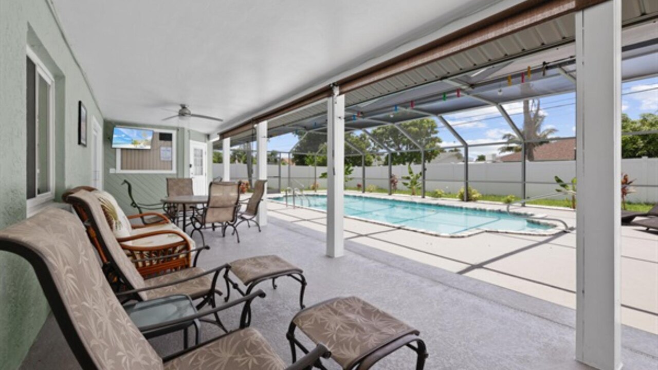 Polish Palace South Villa - Image 33