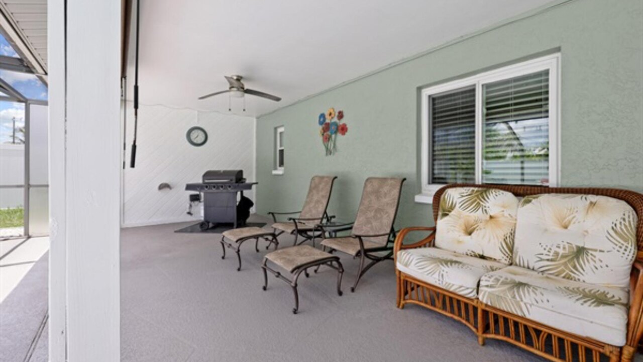 Polish Palace South Villa - Image 35