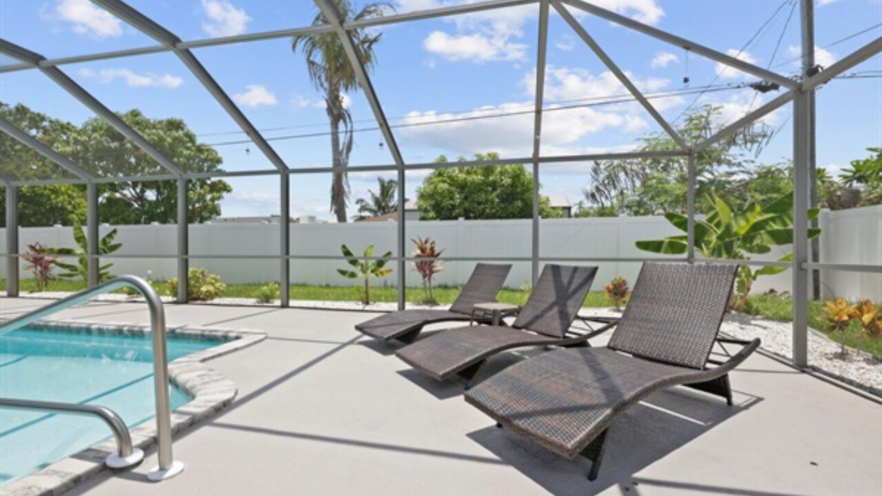 Polish Palace South Villa - Image 39