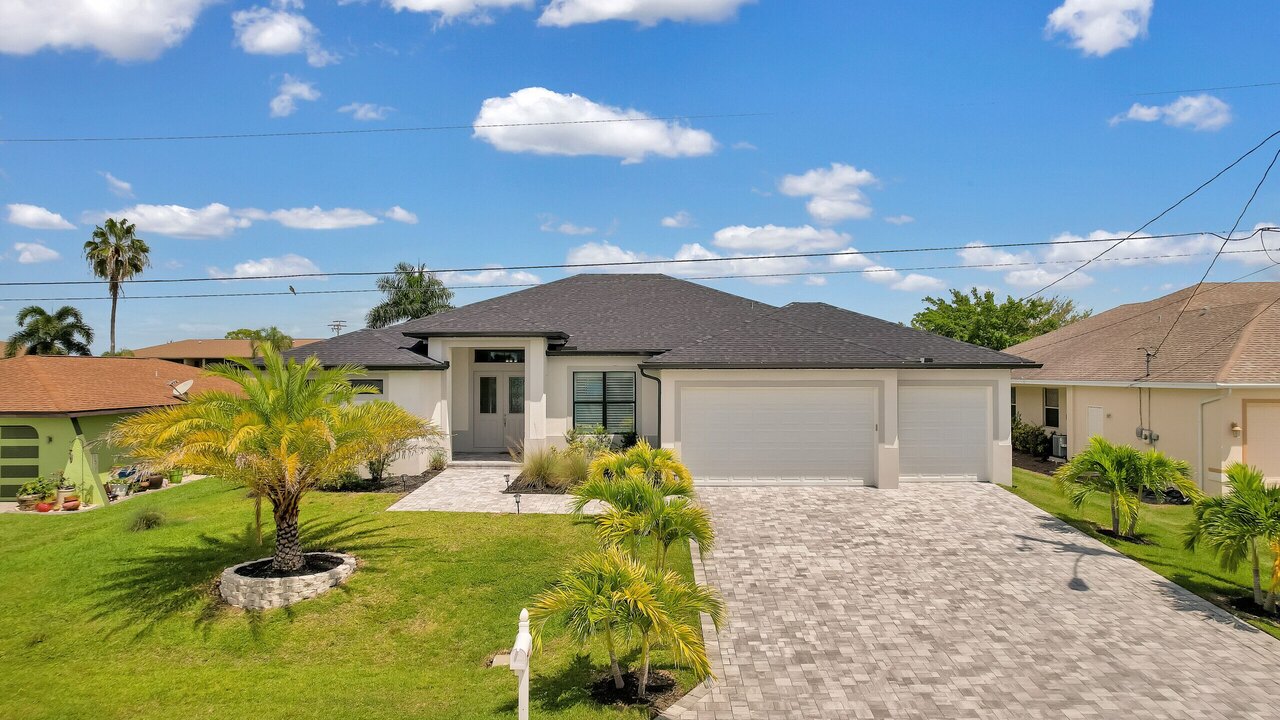 Salty Fins Villa - Image 3