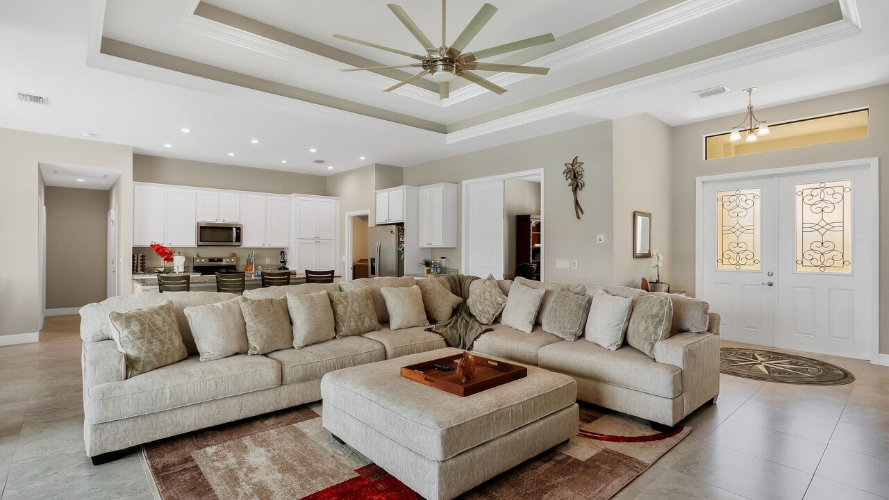 Salty Fins Villa - Image 8