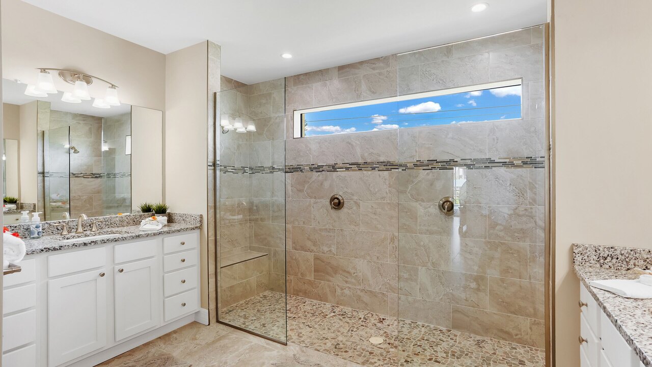 Salty Fins Villa - Image 13